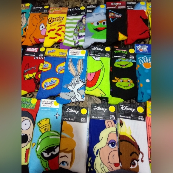Novelty Socks, NWT, Crew Style, Fits Size 6-13 or 9-13 Assorted Fun Socks - Picture 4 of 13
